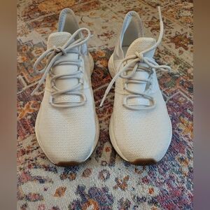 New Balance Fresh Foam Roav Sneakers, White Beige, Size 8